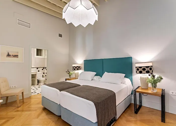 Genteel Home Palacio Abades