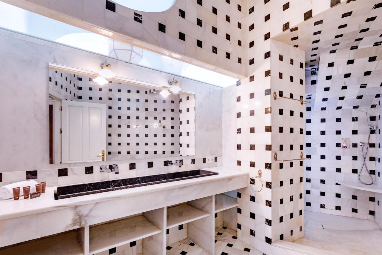 Ferienhaus Genteel Palacio Abades Sevilla